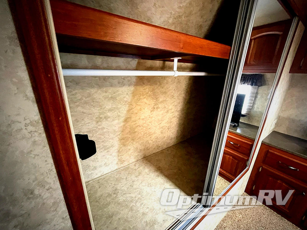 2010 Keystone Cougar X-Lite 26BRS Photo 22