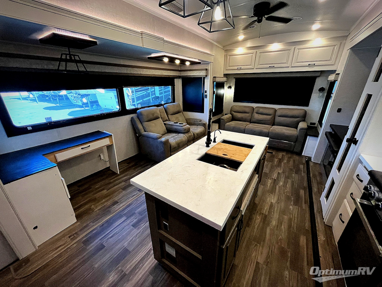 2024 Jayco North Point 377RLBH Photo 6