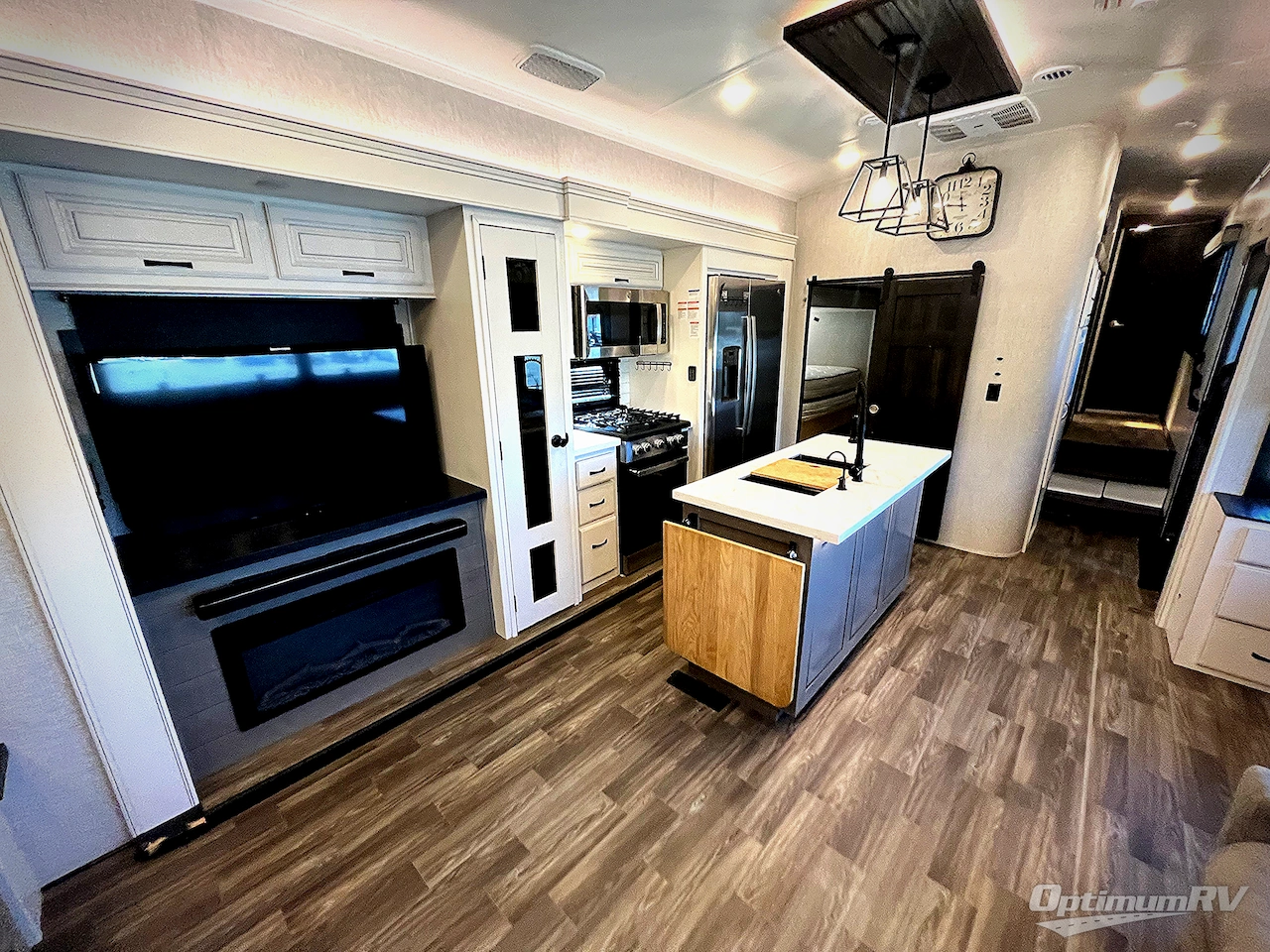 2024 Jayco North Point 377RLBH Photo 8