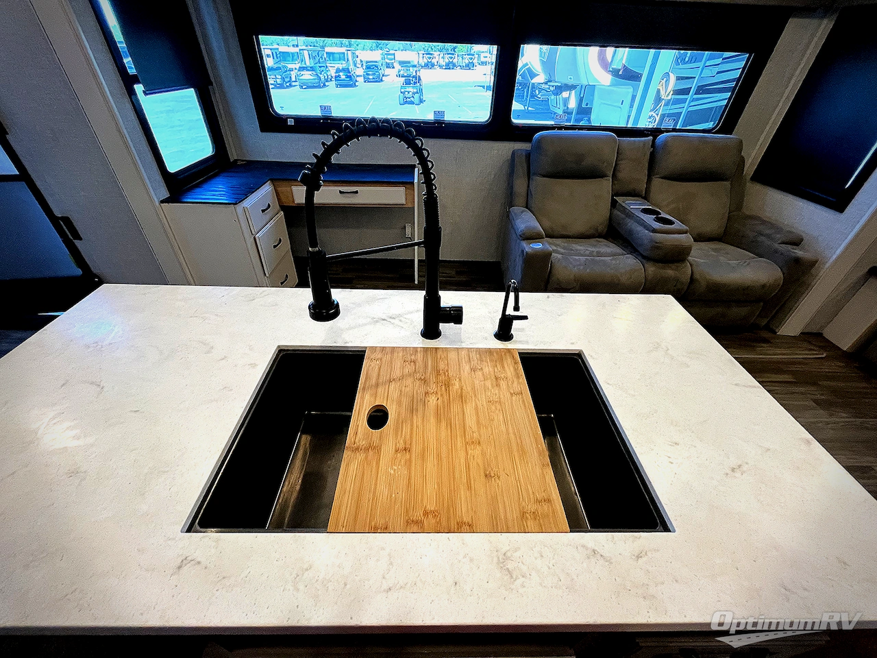 2024 Jayco North Point 377RLBH Photo 12