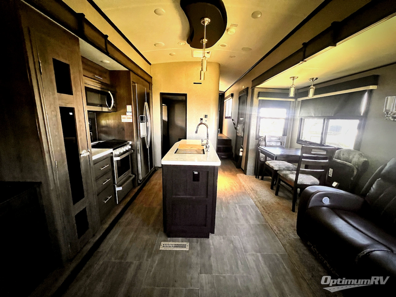 2020 Jayco North Point 377RLBH Photo 5