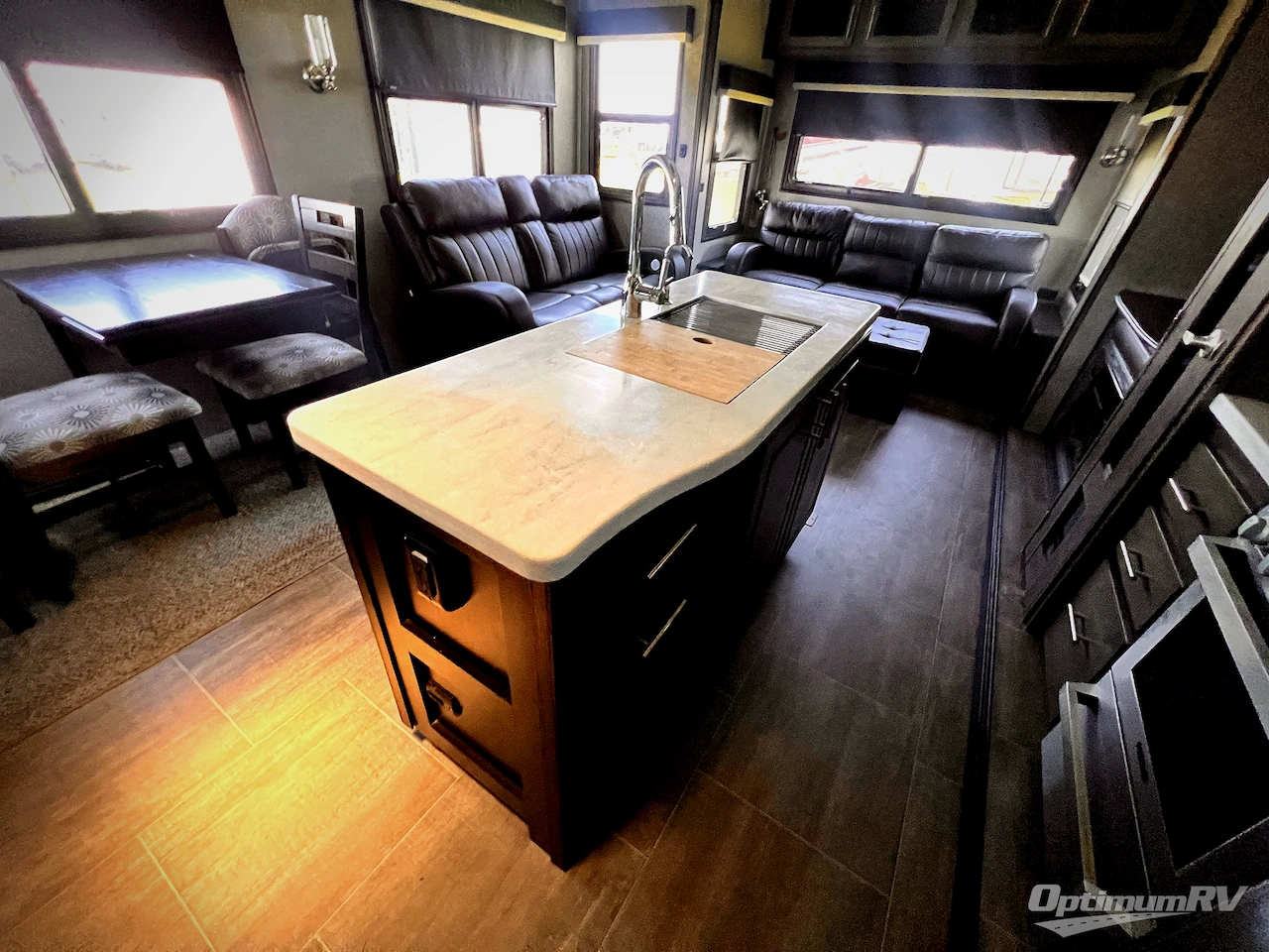 2020 Jayco North Point 377RLBH Photo 12