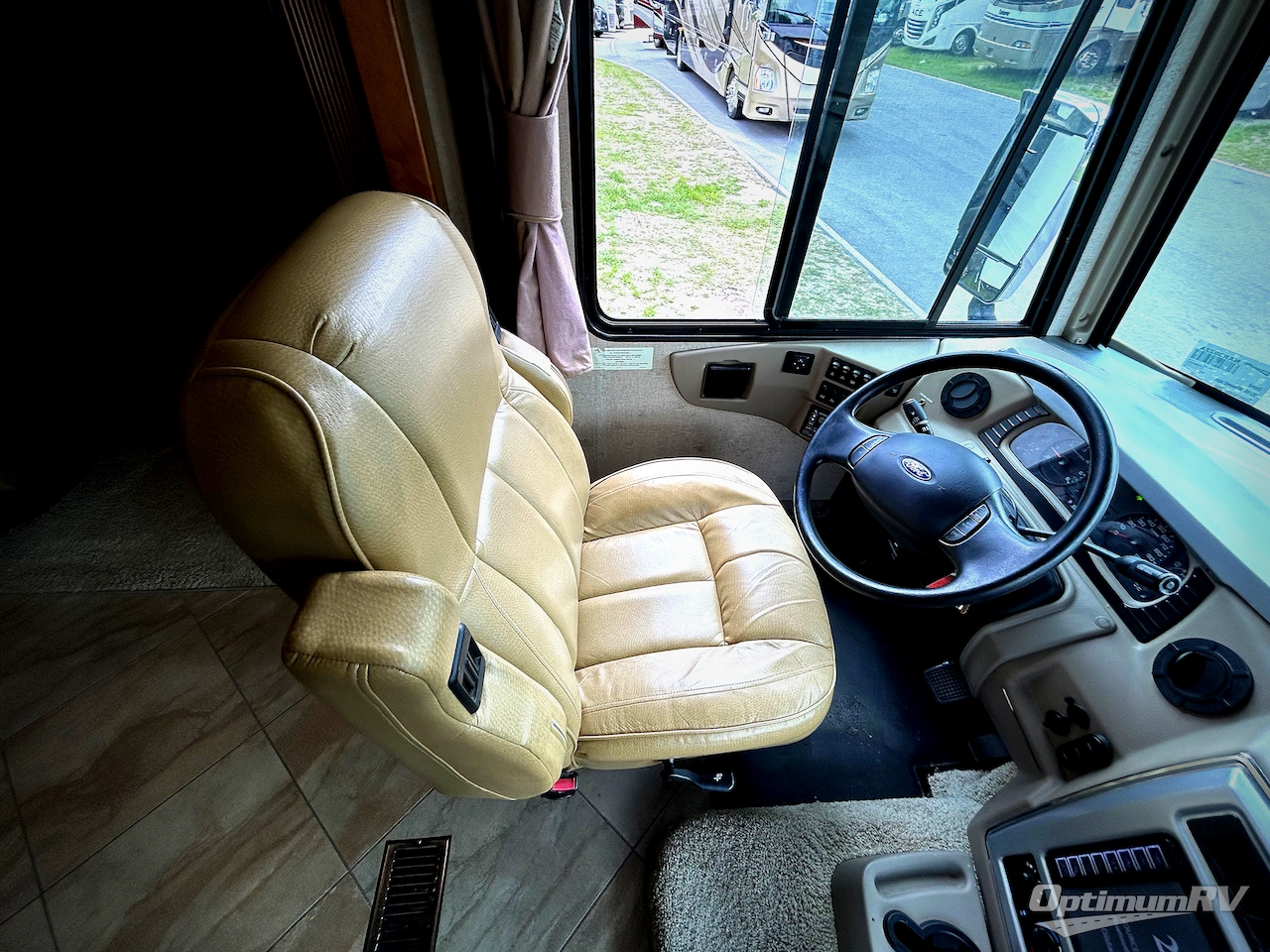 2016 Itasca Suncruiser 38Q Photo 6