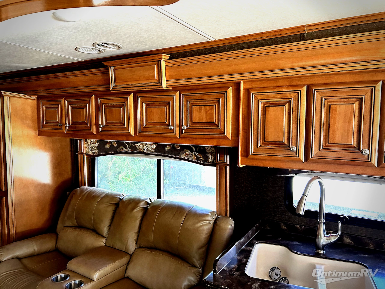 2016 Thor Tuscany 44MT Photo 11