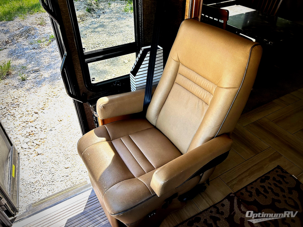 2016 Thor Tuscany 44MT Photo 3