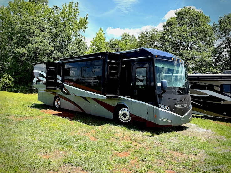 2016 Winnebago Forza 36G RV Photo 1