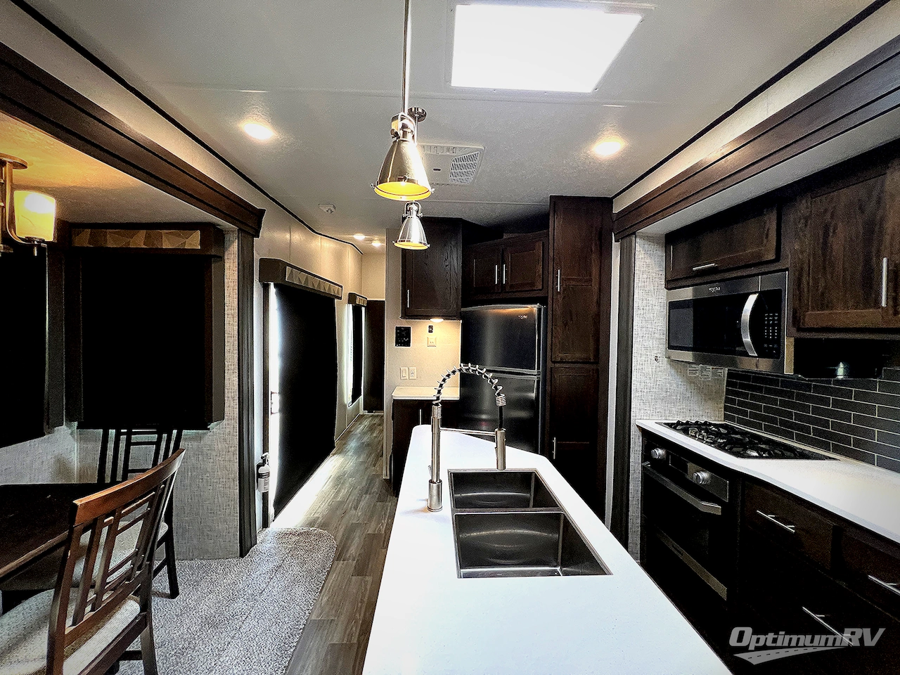 2019 Forest River Salem Villa Series 4092BFL Estate Photo 2