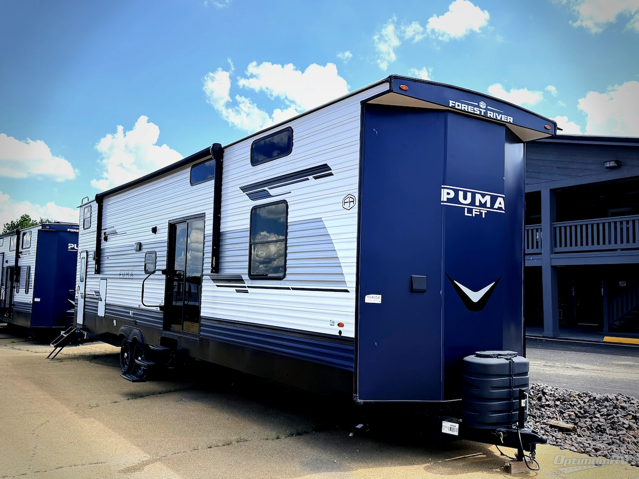 2025 Palomino Puma Destination 429LFT Photo 1