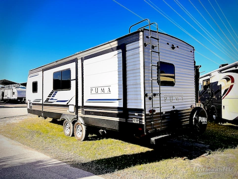 2022 Palomino Puma 25BHFQ RV Photo 3