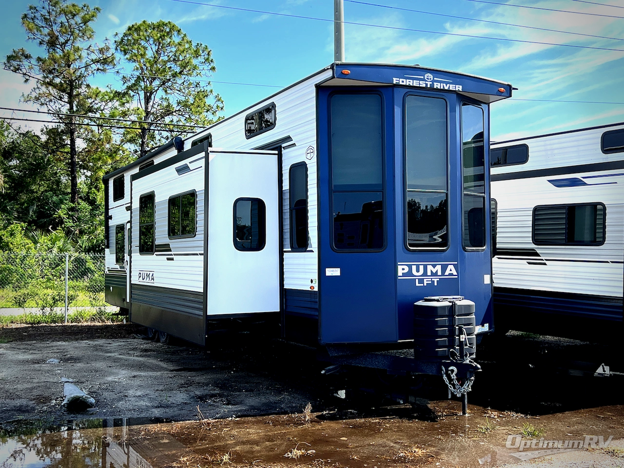 2025 Palomino Puma Destination 402LFT Photo 1