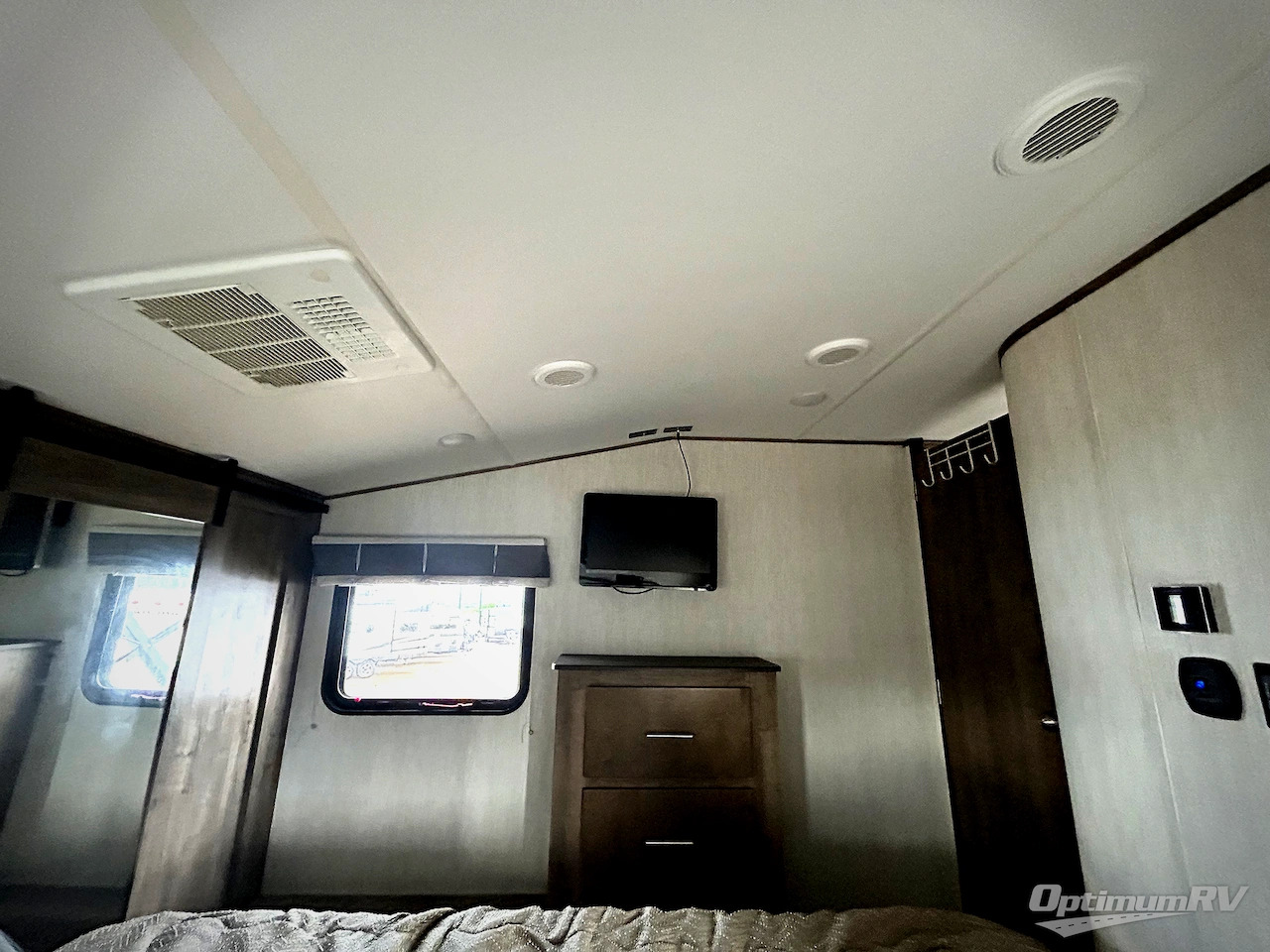 2019 Forest River Sabre 30RLT Photo 14