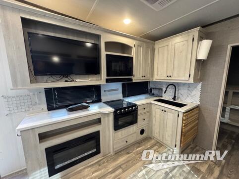 2023 Forest River Wildcat 28BH RV Photo 3