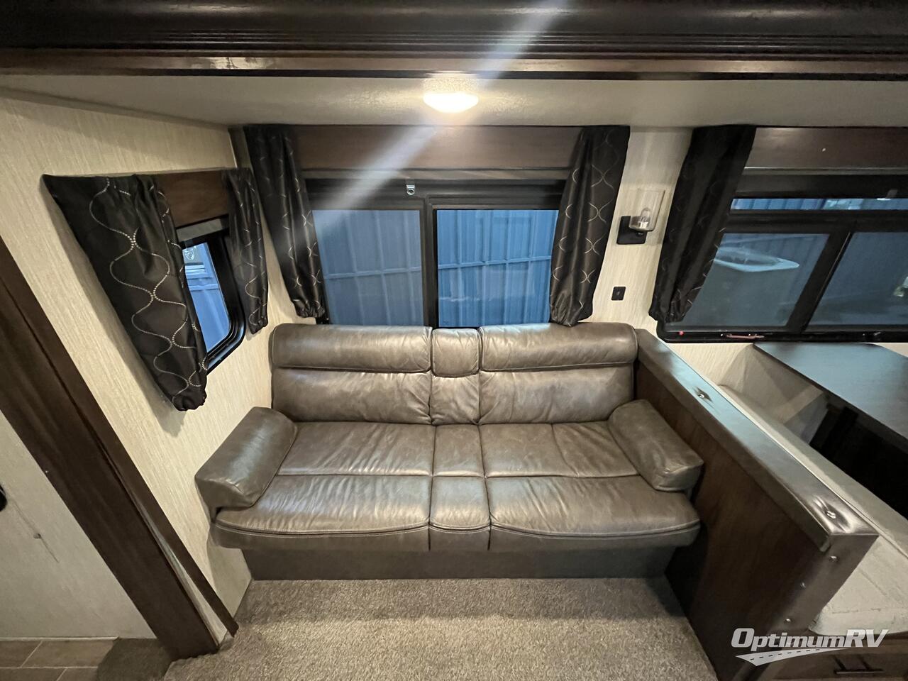rvページ 2014 CrossRoads RV Z-1 231FB #23-31B | Link RV Minong, Wisconsin