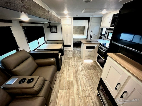 2025 Venture Sienna SA281VQB RV Photo 2