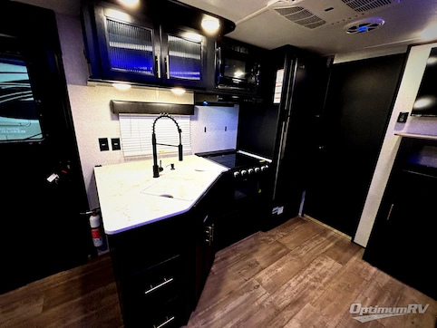 2022 Forest River Cherokee Grey Wolf 27RR RV Photo 3