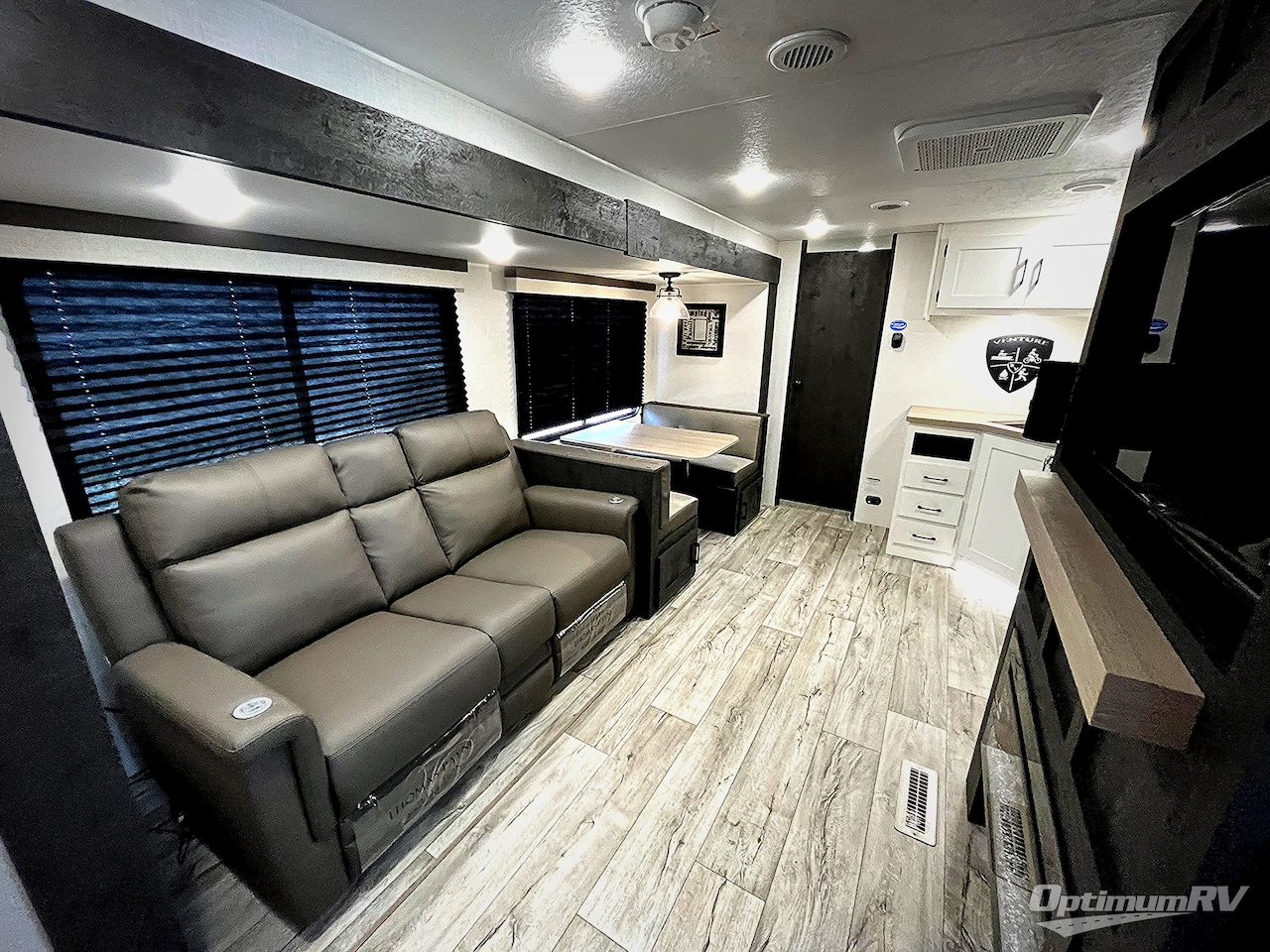 2025 Venture Sienna SA271VBH Photo 4