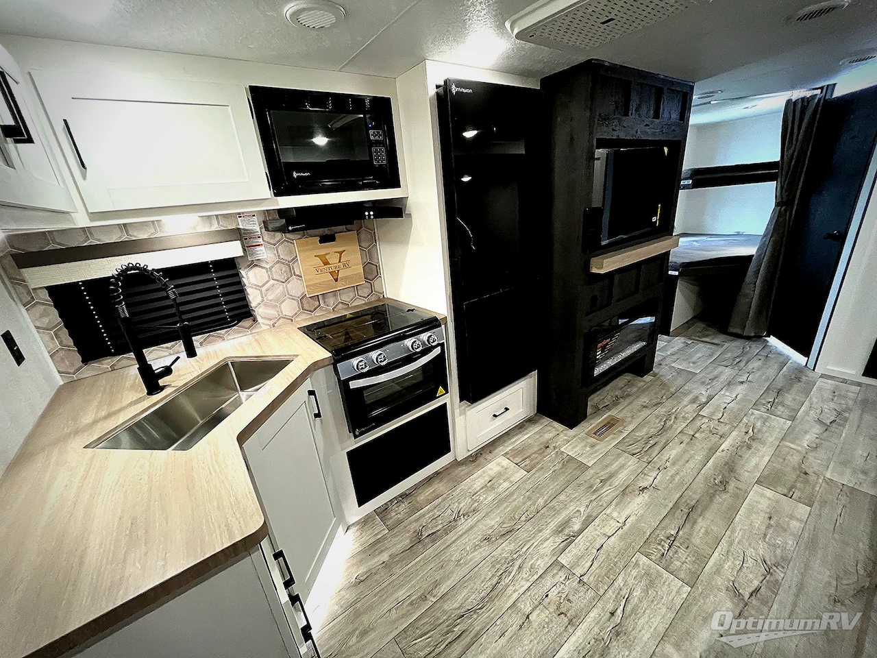 2025 Venture Sienna SA271VBH Photo 6