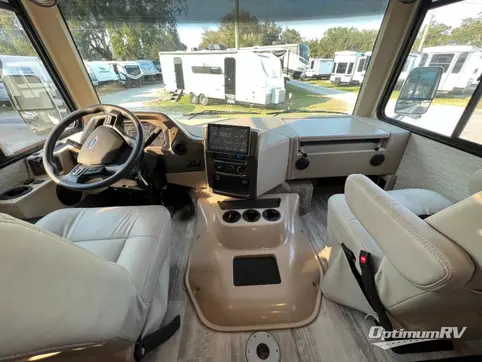 2021 Thor Freedom Traveler A30 RV Photo 3