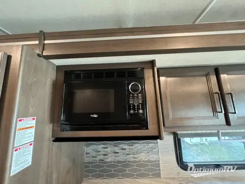 2021 Thor Freedom Traveler A30 RV Photo 4