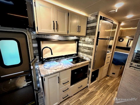 2021 Thor Vegas 24.1 RV Photo 3