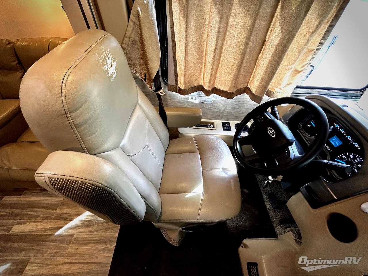 2021 Thor Vegas 24.1 Photo 7