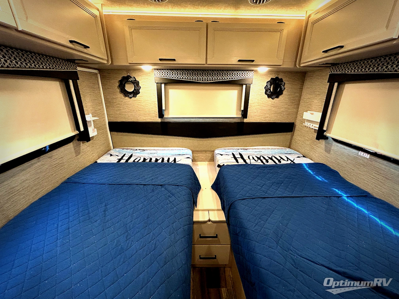 2021 Thor Vegas 24.1 Photo 15