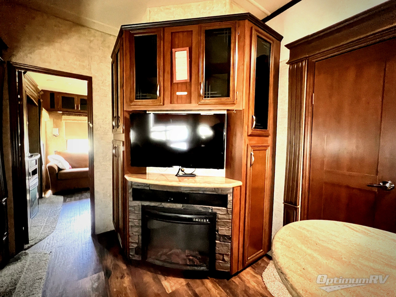 2018 Forest River Sierra 387MKOK Photo 7