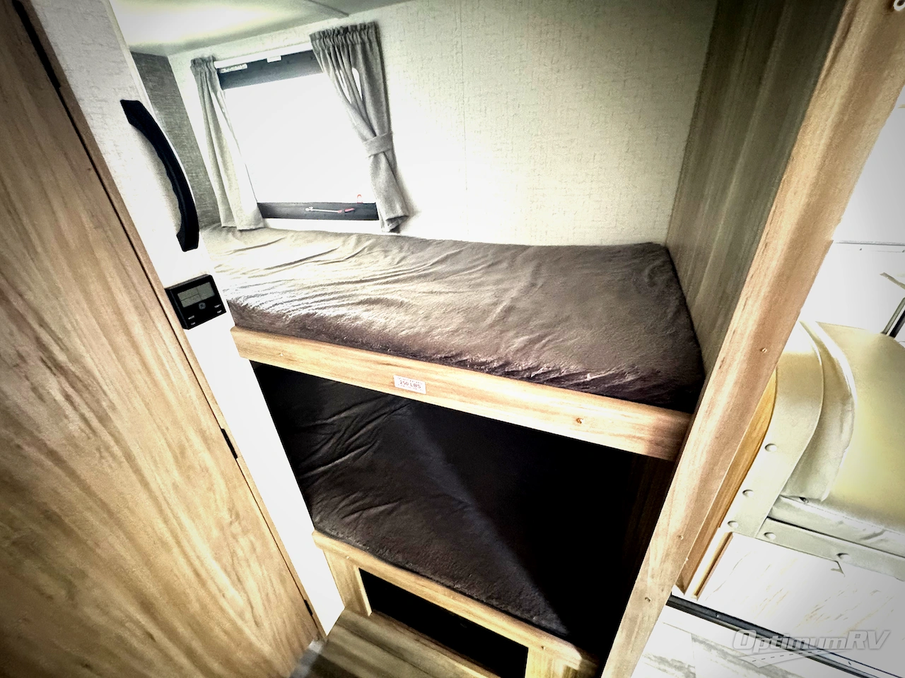 2021 Winnebago Towables Micro Minnie 2100BH Photo 8