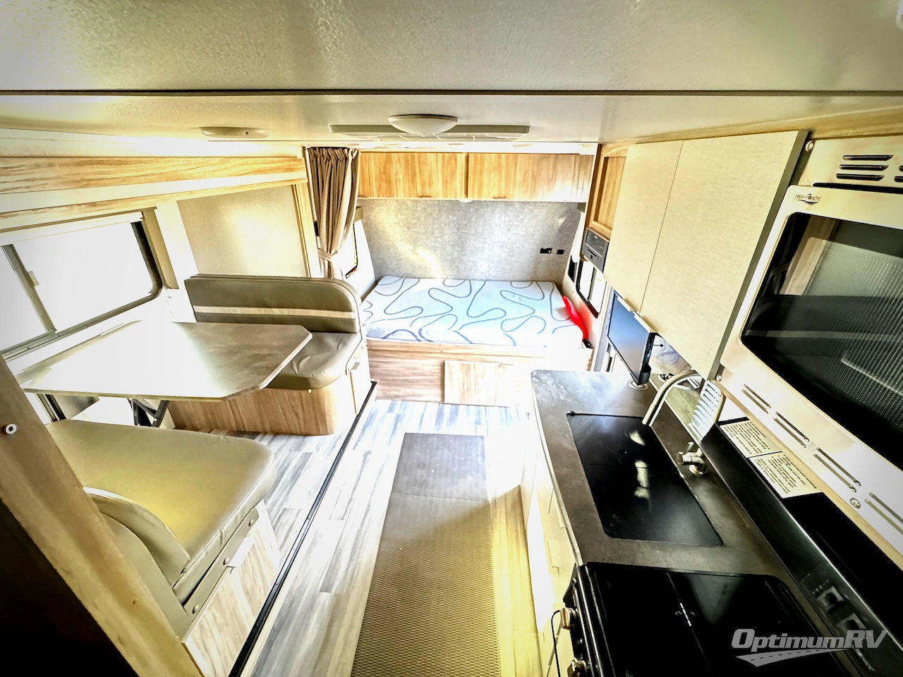 2021 Winnebago Towables Micro Minnie 2100BH Photo 11