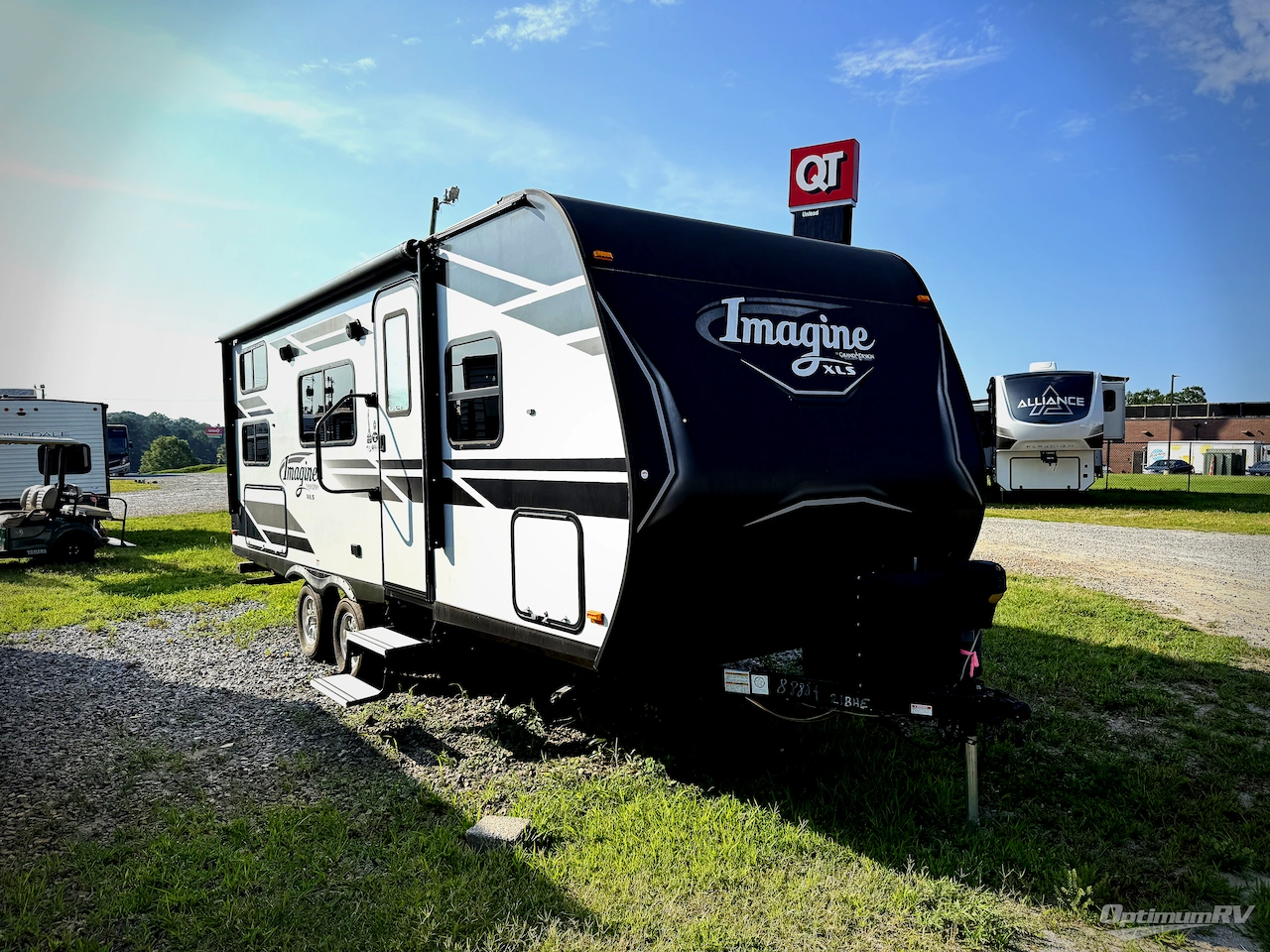 2019 Grand Design Imagine XLS 21BHE Photo 1
