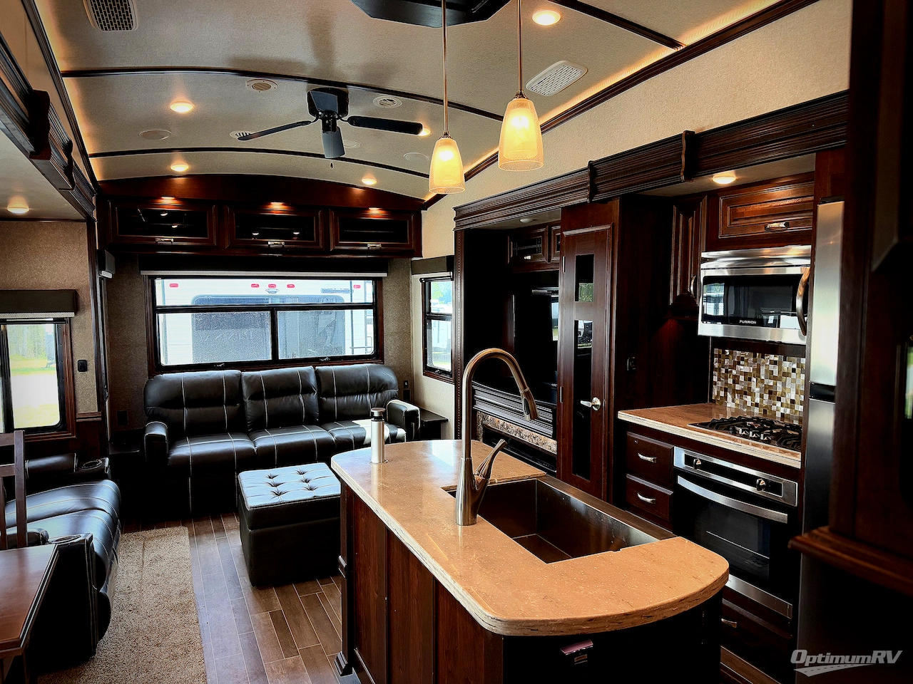 2018 Jayco Pinnacle 37RLWS Photo 2