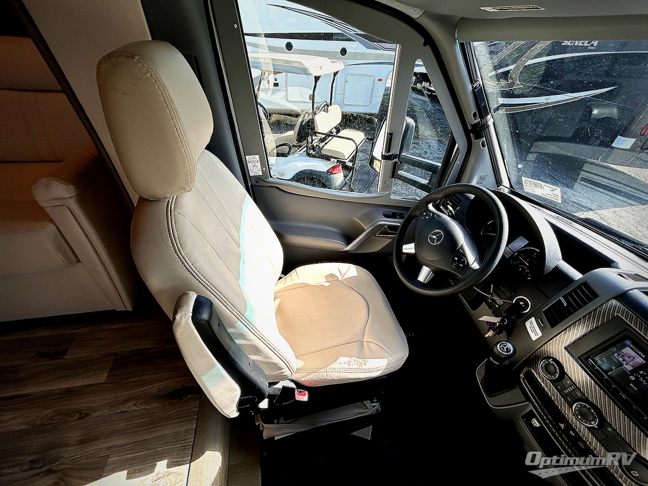 2019 Tiffin Wayfarer 24TW Photo 7