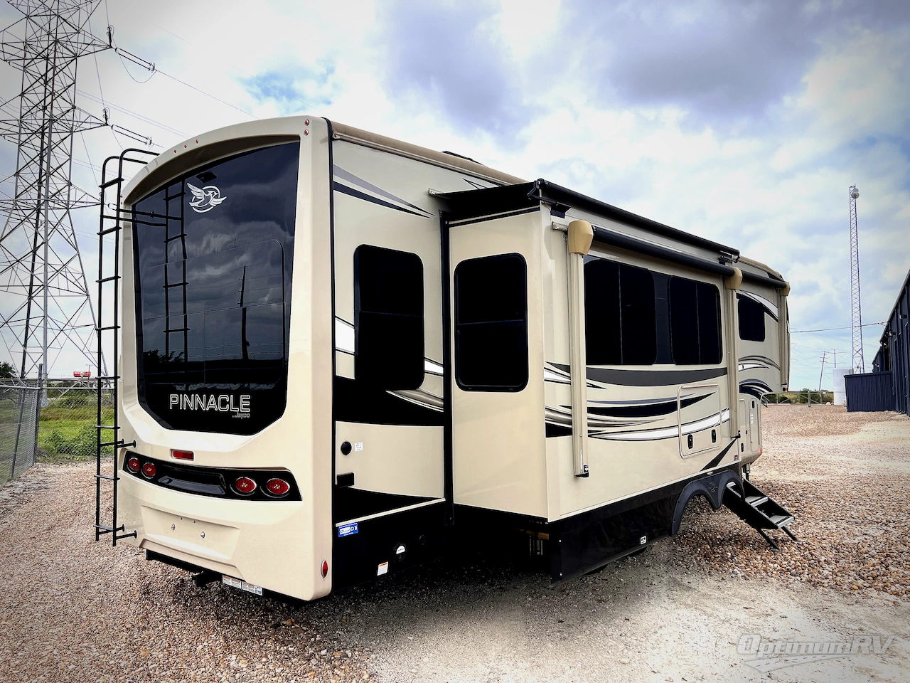 2022 Jayco Pinnacle 32RLTS Photo 2