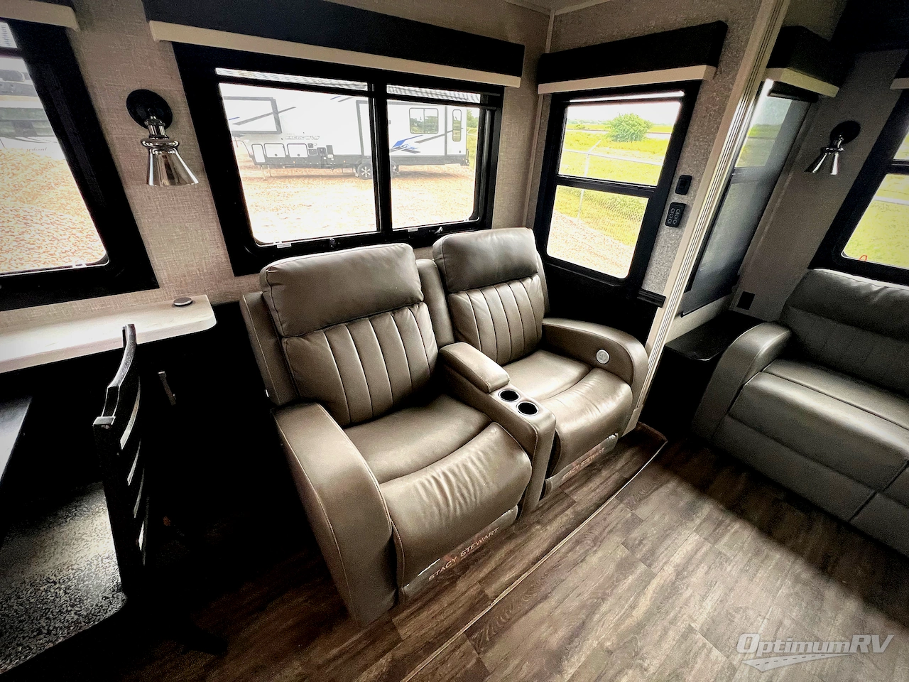 2022 Jayco Pinnacle 32RLTS Photo 12