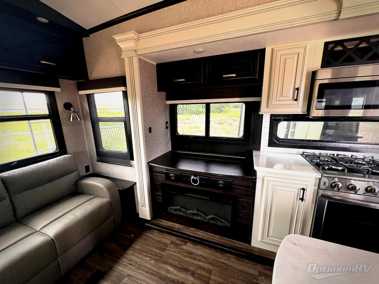 2022 Jayco Pinnacle 32RLTS Photo 14