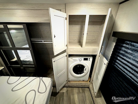2024 Forest River Wildcat 35FL RV Photo 4