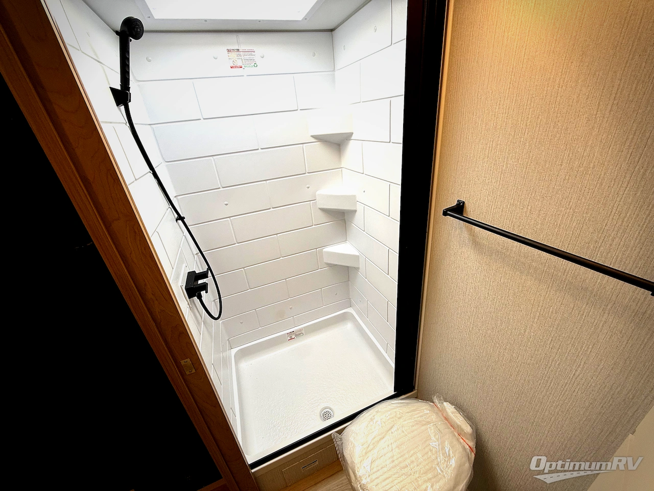 2026 Winnebago Micro Minnie 2108FBS Photo 16