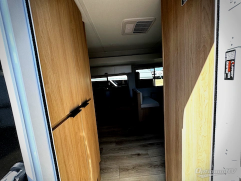 2026 Winnebago Thrive 26FKD RV Photo 2