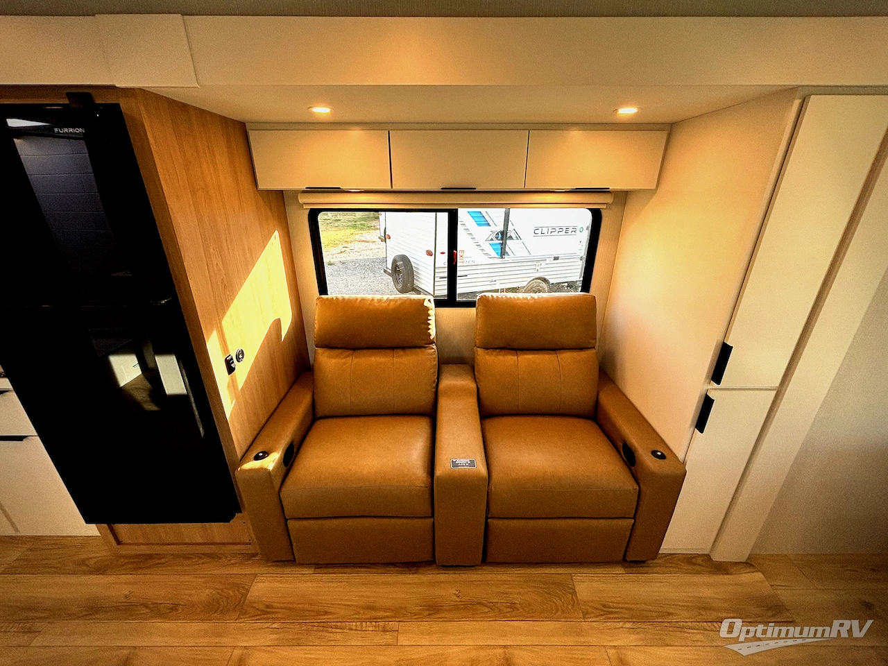 2026 Winnebago Thrive 22MLS Photo 6