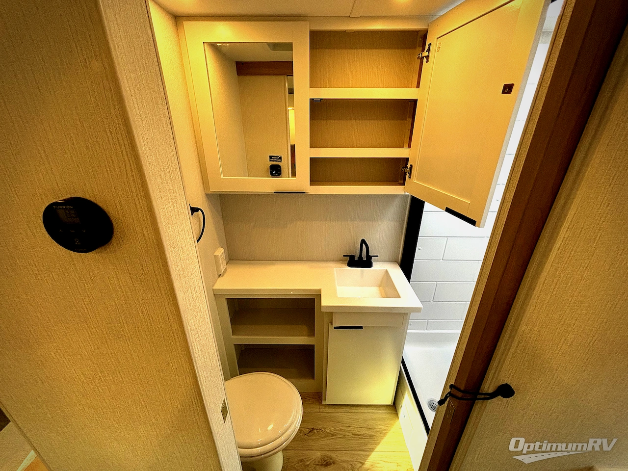 2026 Winnebago Thrive 22MLS Photo 11