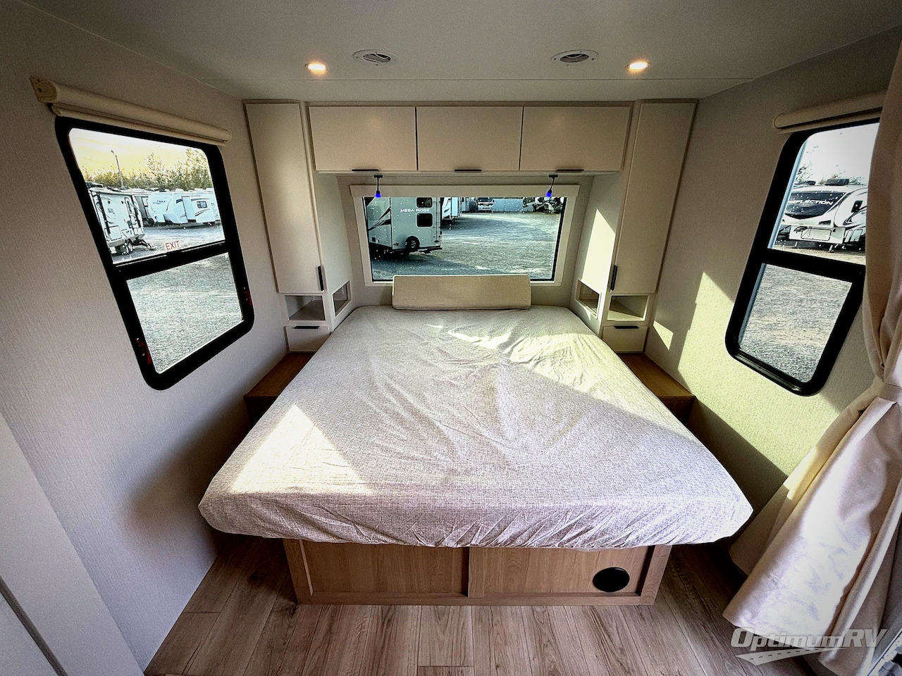 2026 Winnebago Thrive 22MLS Photo 9