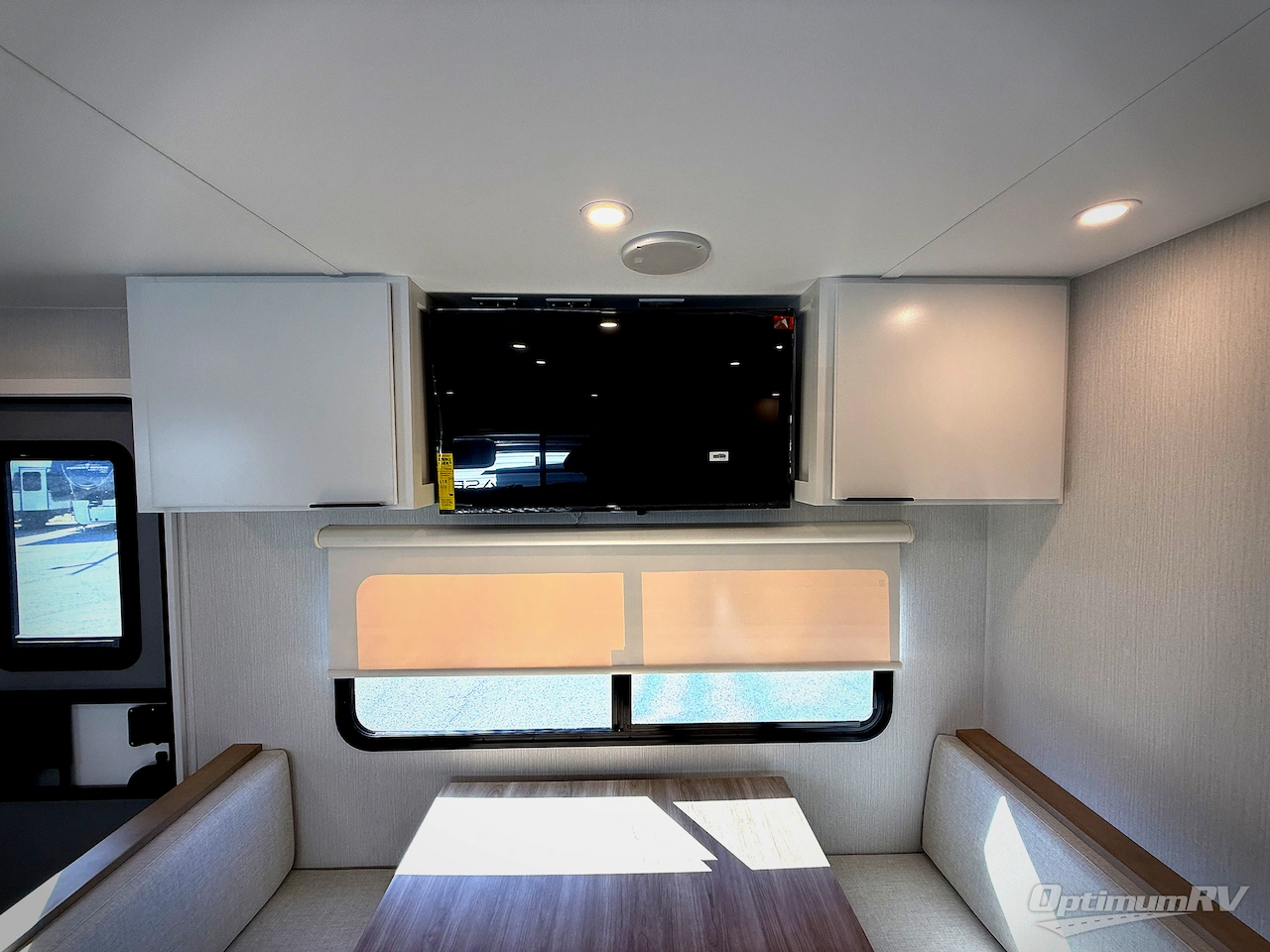 2026 Winnebago Thrive 22MLS Photo 9