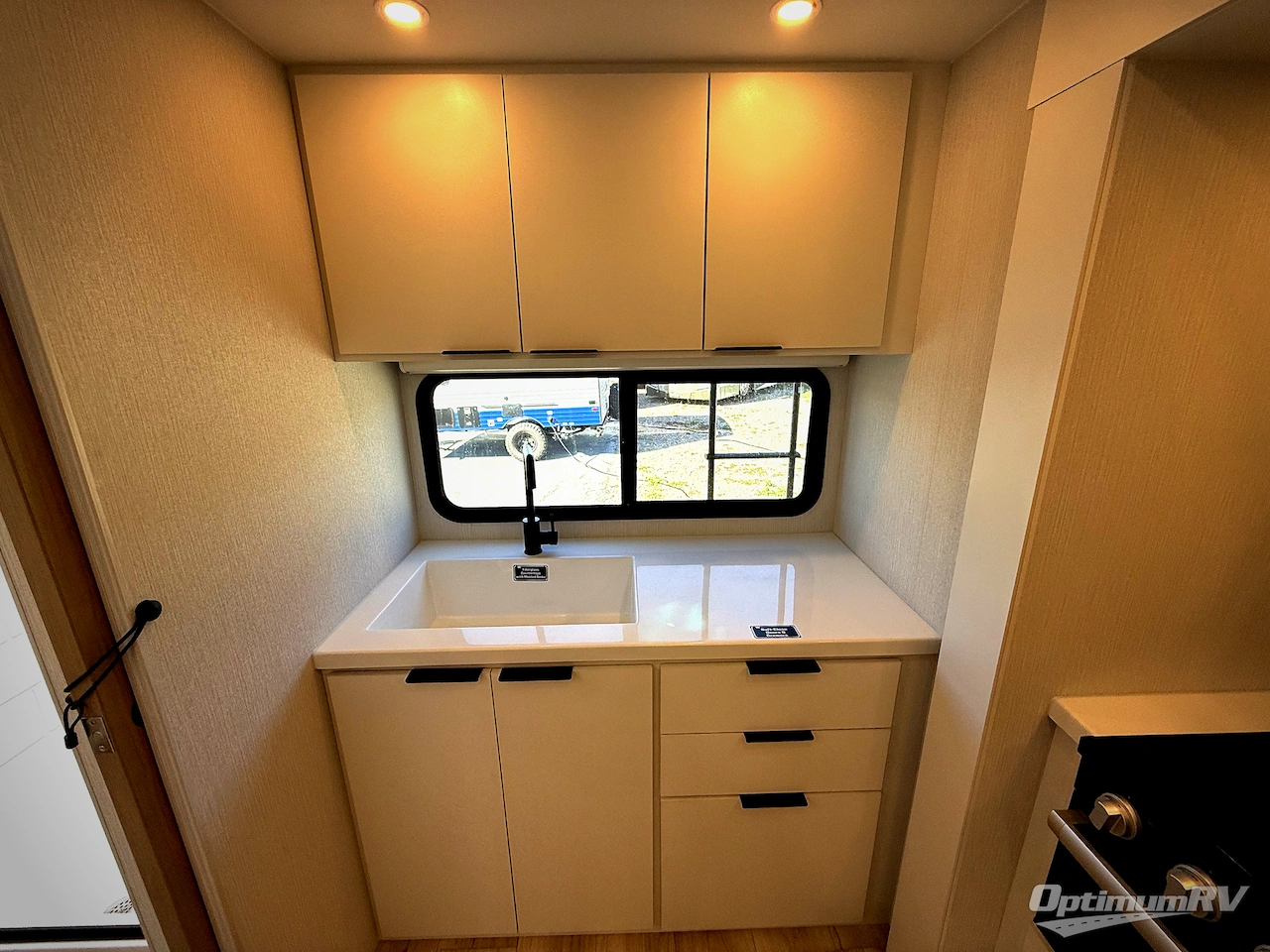 2026 Winnebago Thrive 22MLS Photo 14