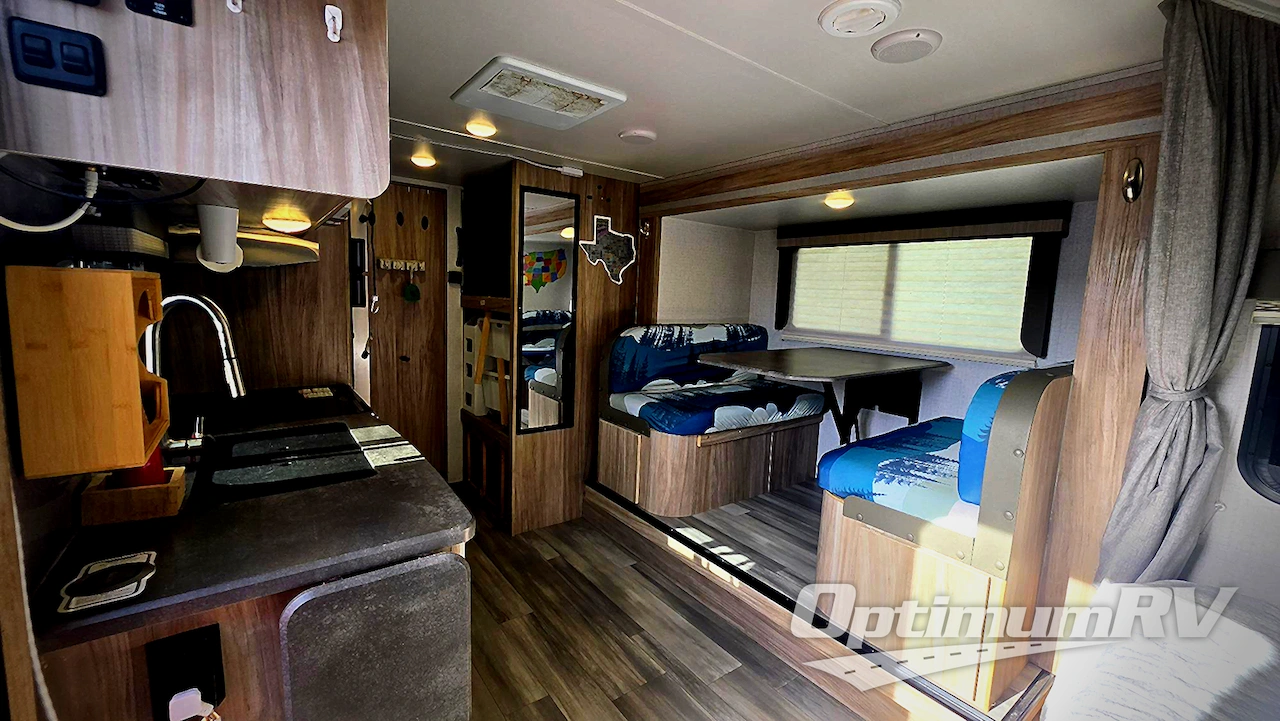 2021 Winnebago Towables Micro Minnie 2100BH Photo 4