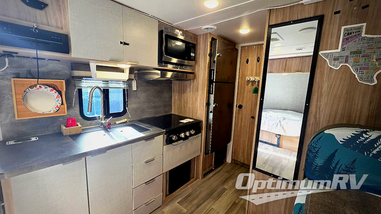 2021 Winnebago Towables Micro Minnie 2100BH Photo 7