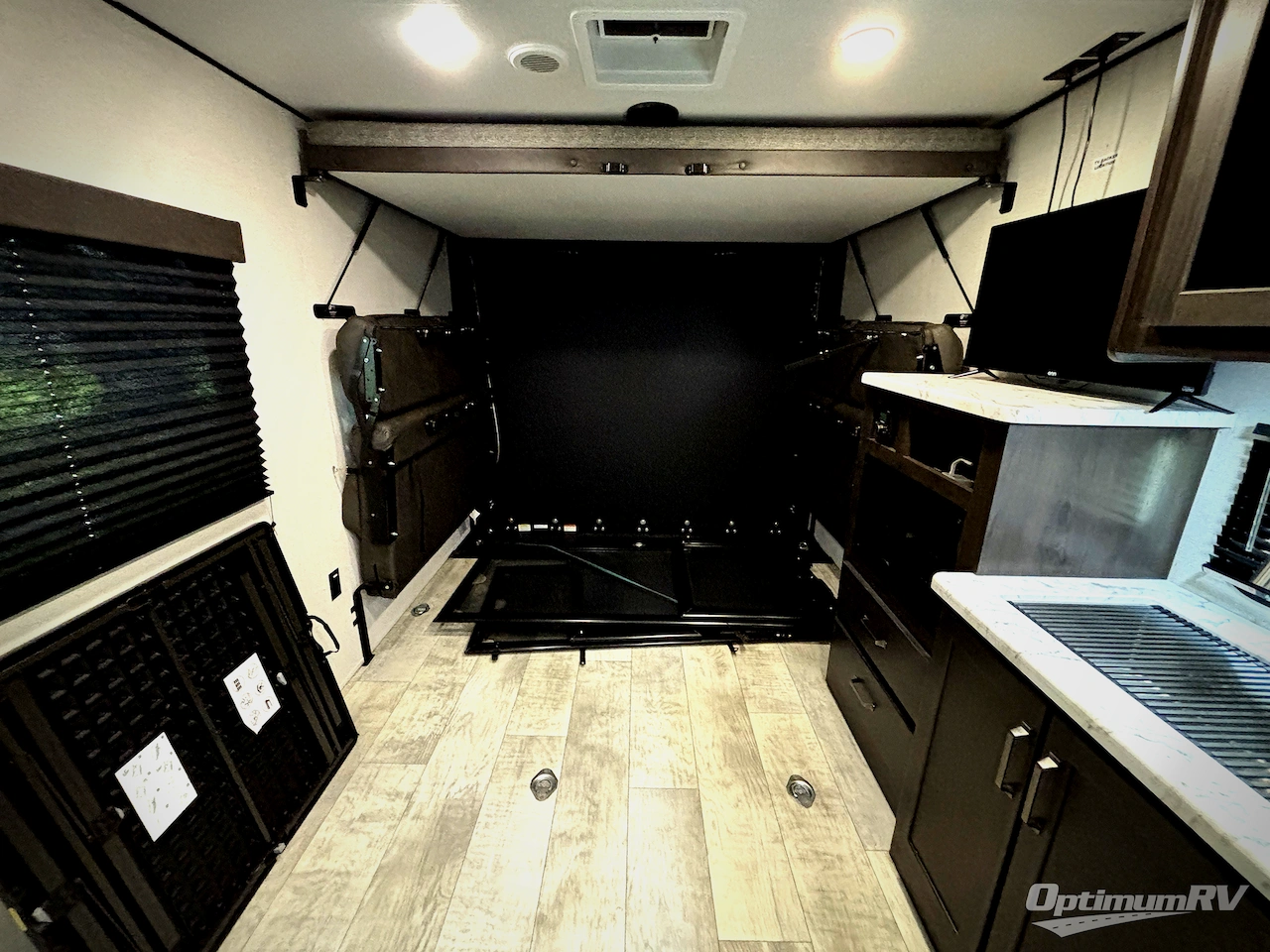 2024 Grand Design Momentum MAV 27MAV Photo 4