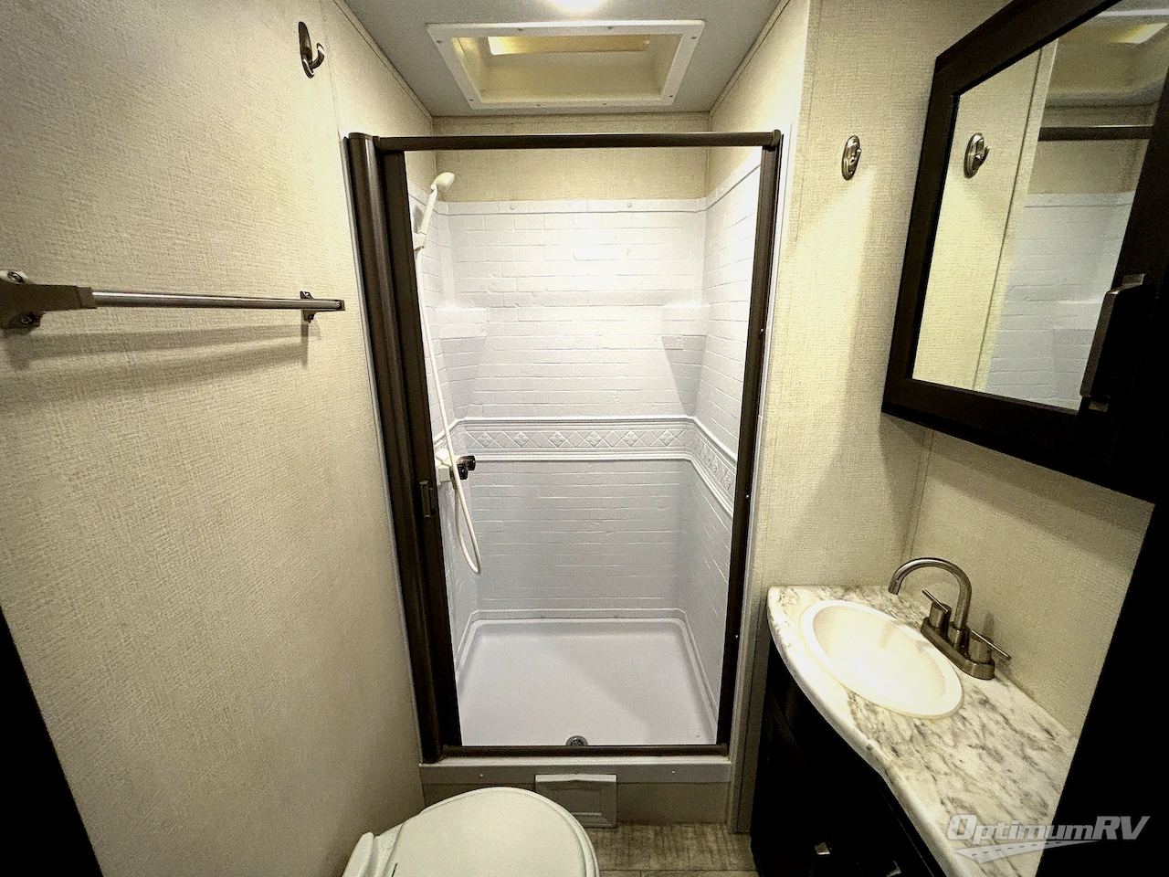 2024 Grand Design Momentum MAV 27MAV Photo 10