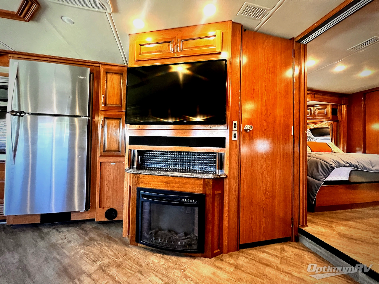 2018 Fleetwood Pace Arrow LXE 38K Photo 11