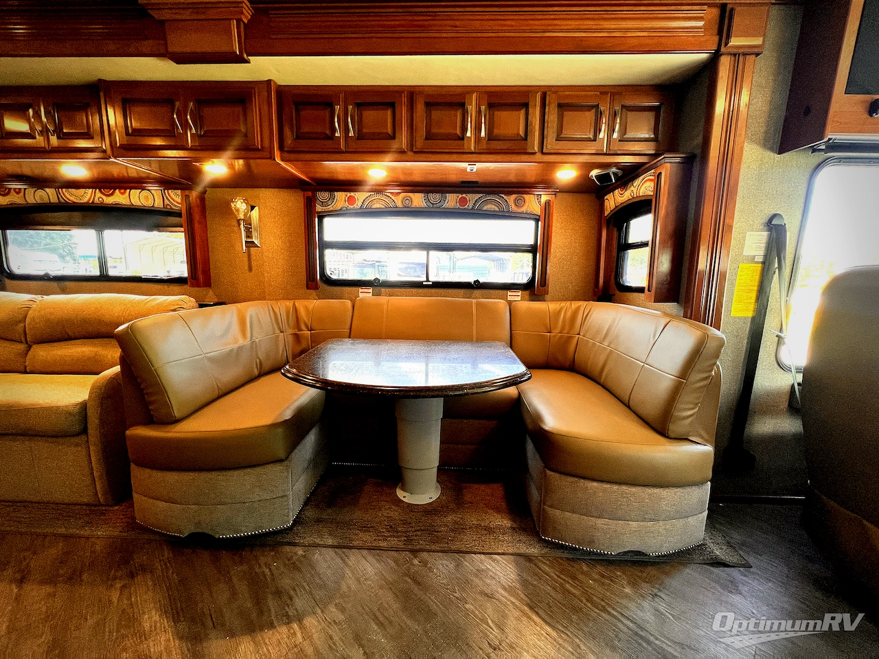 2018 Fleetwood Pace Arrow LXE 38K Photo 12