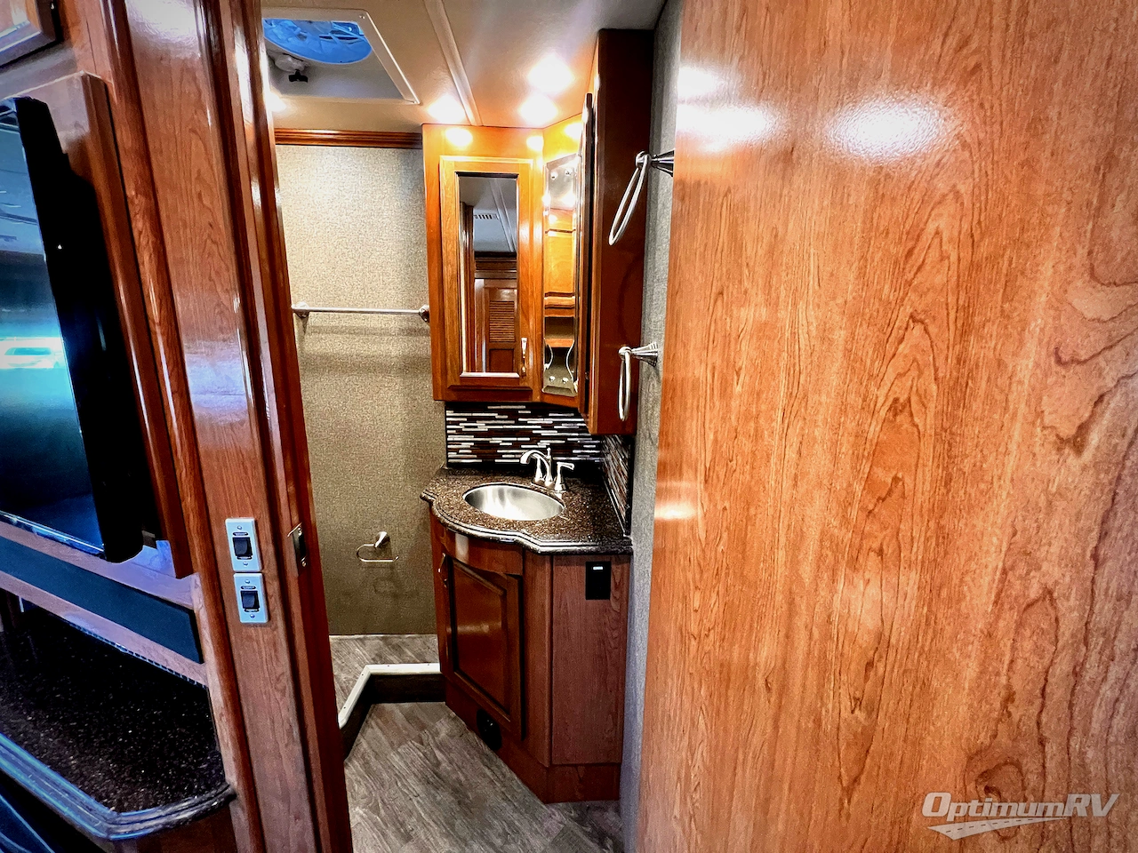 2018 Fleetwood Pace Arrow LXE 38K Photo 27